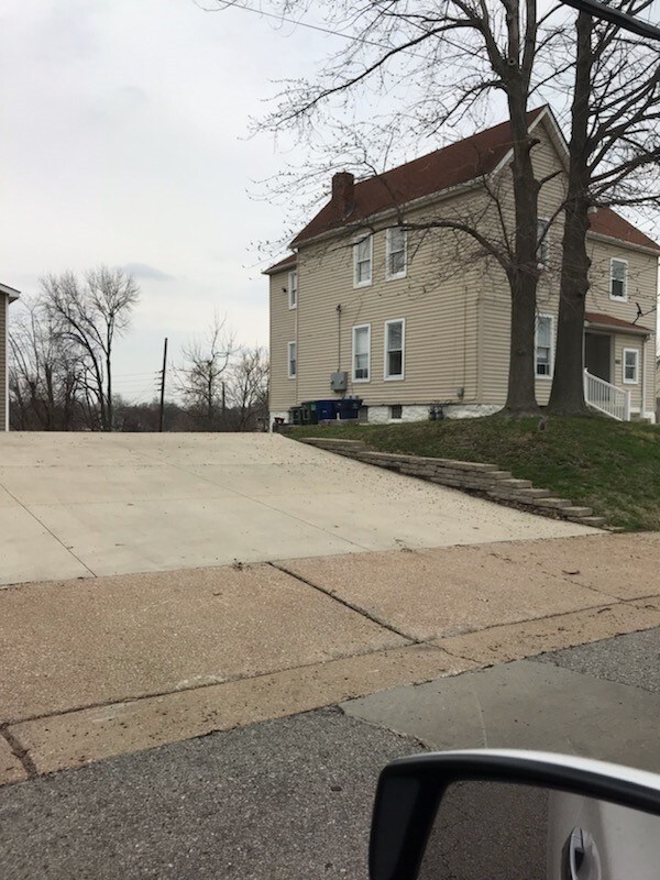 driveway - 6651 Mitchell Ave
