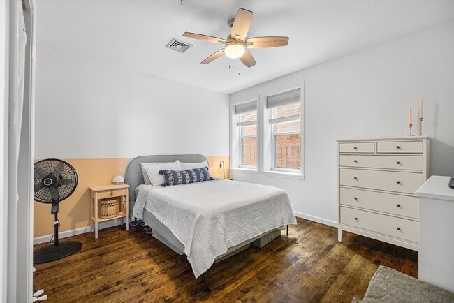*Pictures are representative samples of the advertised unit. In some cases, the actual units you tou - 22 Battery St