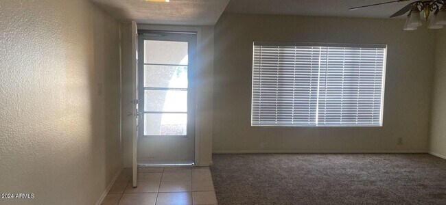 Foto del edificio - 3 bedroom home in Glendale!