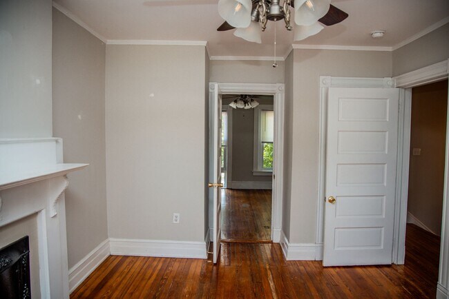 Foto del edificio - 2103 W Cary St
