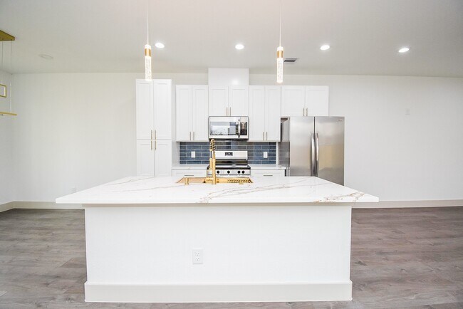 Foto del edificio - 7973 Joy St