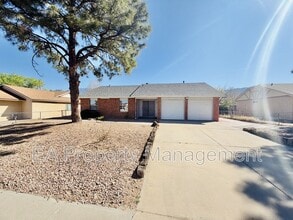 Building Photo - 5300 Overlook Dr NE