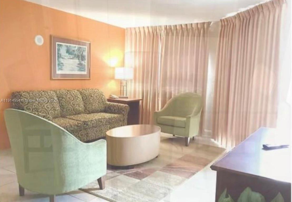 Foto principal - 16690 Blatt Blvd