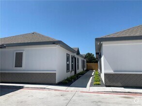 Building Photo - 1809 Ramirez St