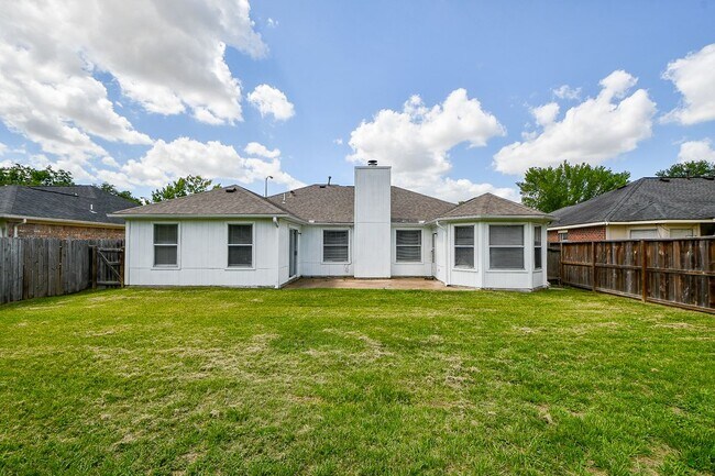 Foto del edificio - 19723 Ridge Falls Ct
