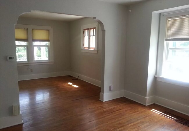 Dining room (living room seen through doorway) - 100 Highland Dr