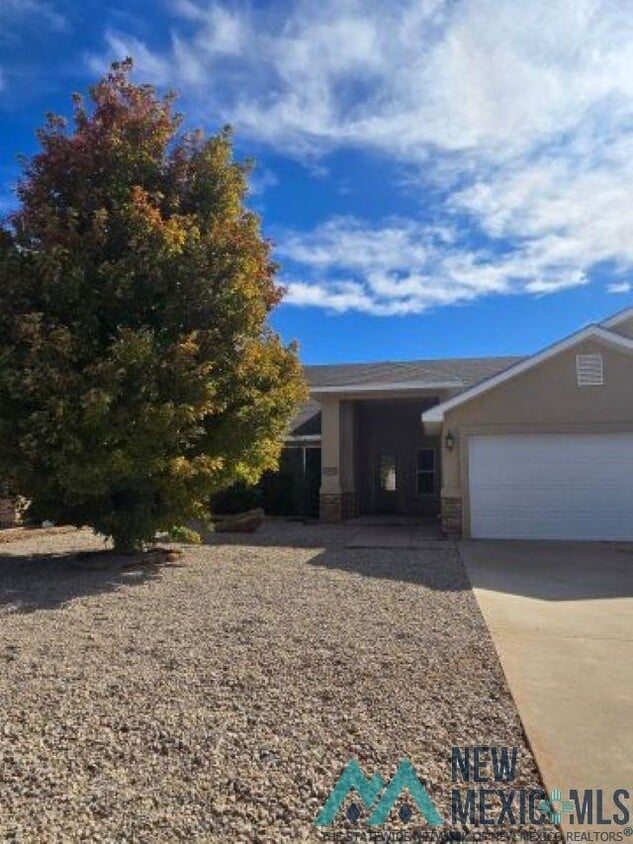 Primary Photo - 3005 Fred Daugherty Dr