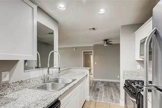 Building Photo - 2200 S Fort Apache Rd