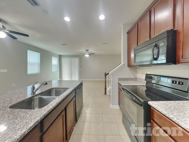 Building Photo - 454 Vineyard Ln