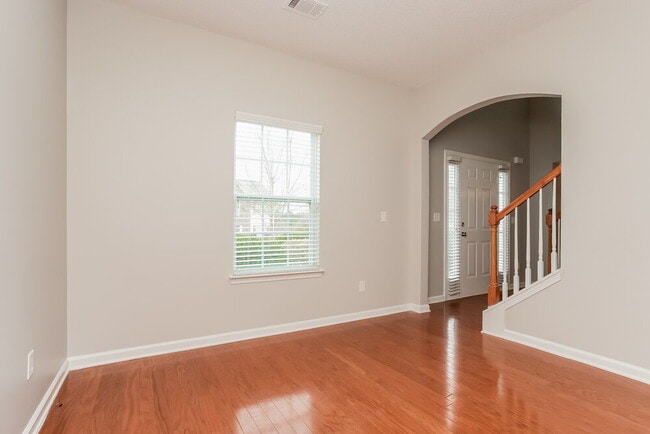 Building Photo - 570 Tuscan Cove