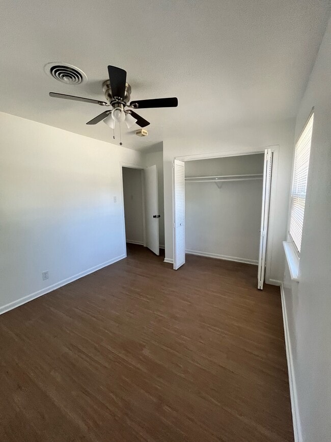 Building Photo - 110 Leighton Dr