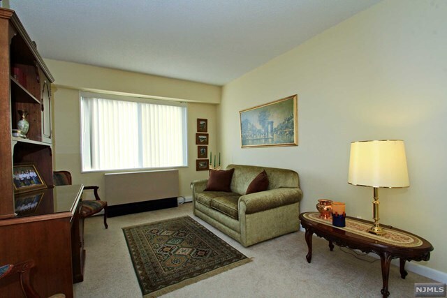 Foto del edificio - 150 Overlook Ave
