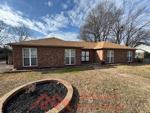 Building Photo - 3411 Emerald St