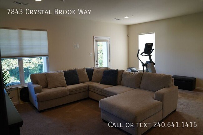 Foto del edificio - 7843 Crystal Brook Way