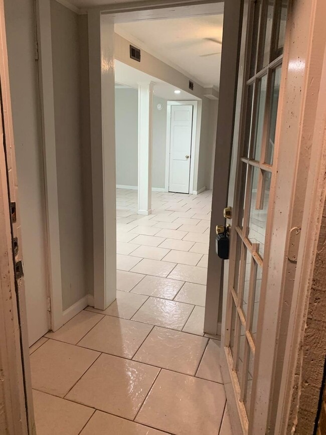 Foto del edificio - 903 W Walnut St