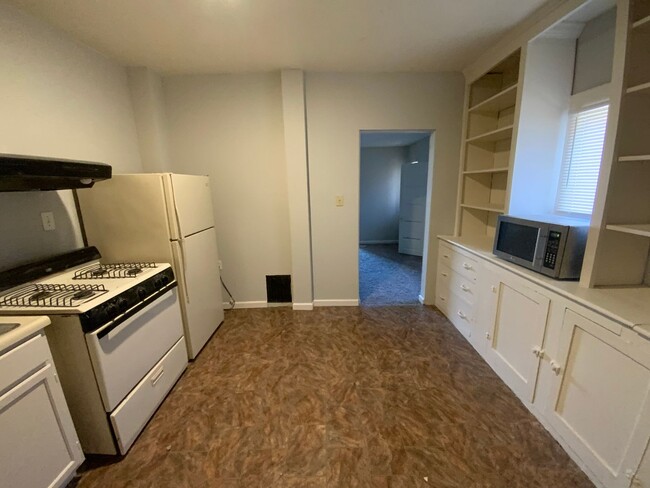 Foto del edificio - 1400 Bass Ave