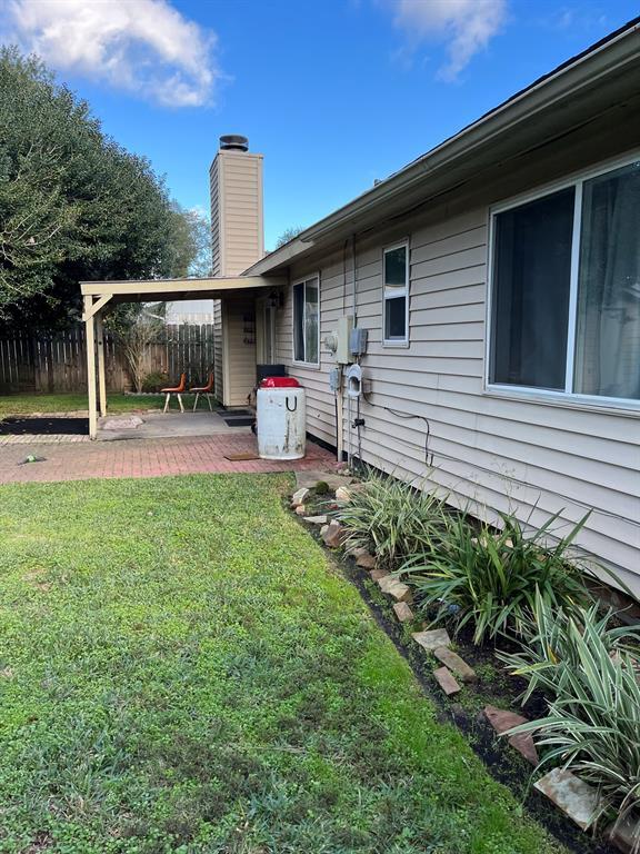 Foto del edificio - 715 N Rock Dr