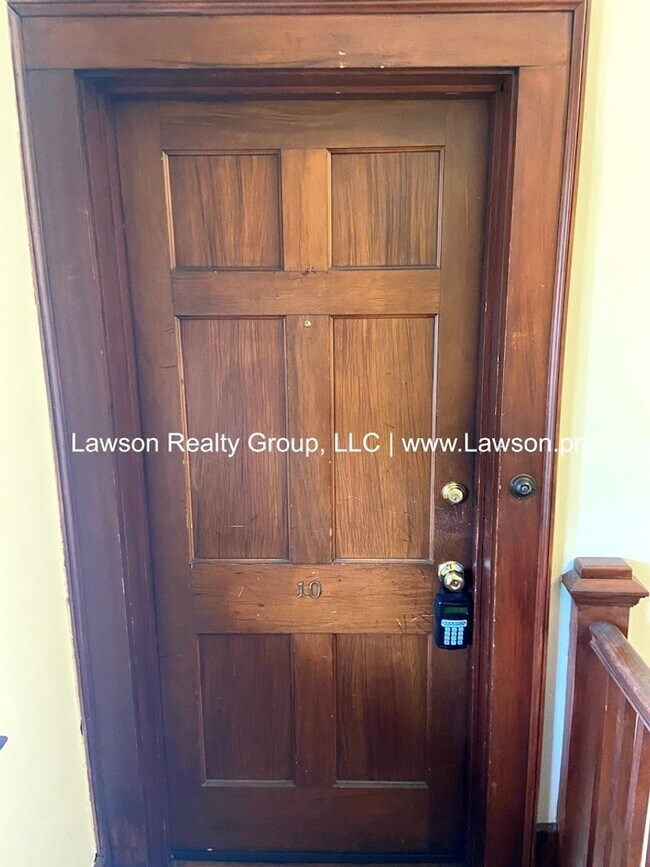 Foto del edificio - 343 Albemarle Ave SW