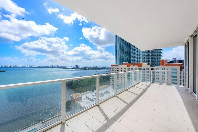 Foto del edificio - 2020 N Bayshore Dr