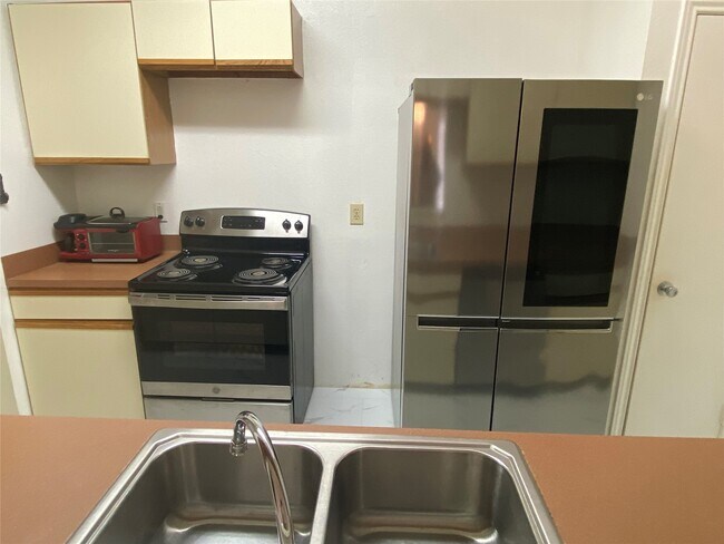 Foto del edificio - 2856 Holly Hall St