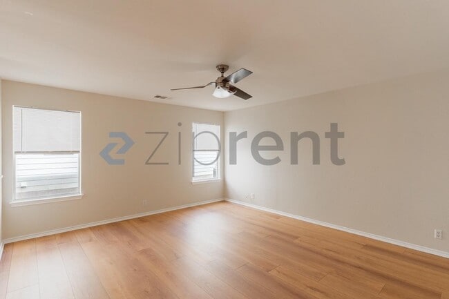 Foto del edificio - 412 Celery Loop