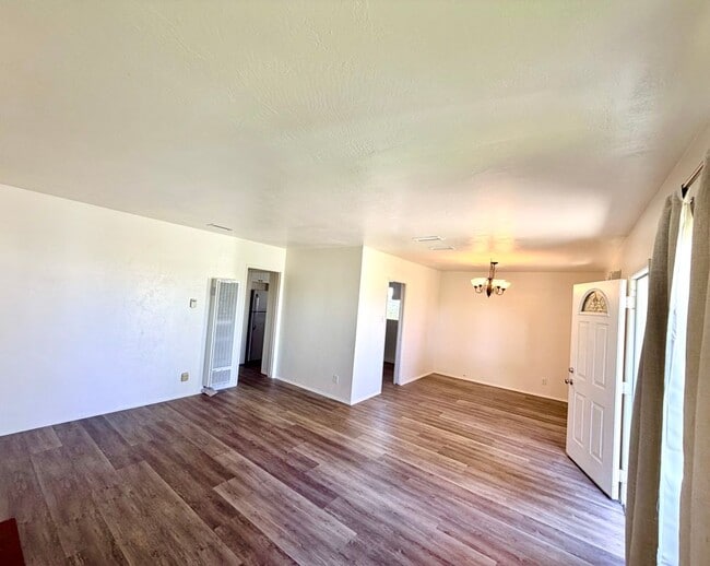 Building Photo - 6350 E Barbanell St
