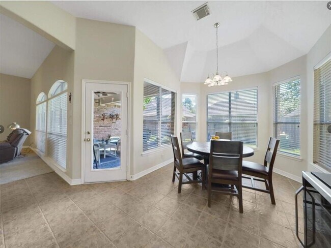 Foto del edificio - 11711 Canyon Bend Dr