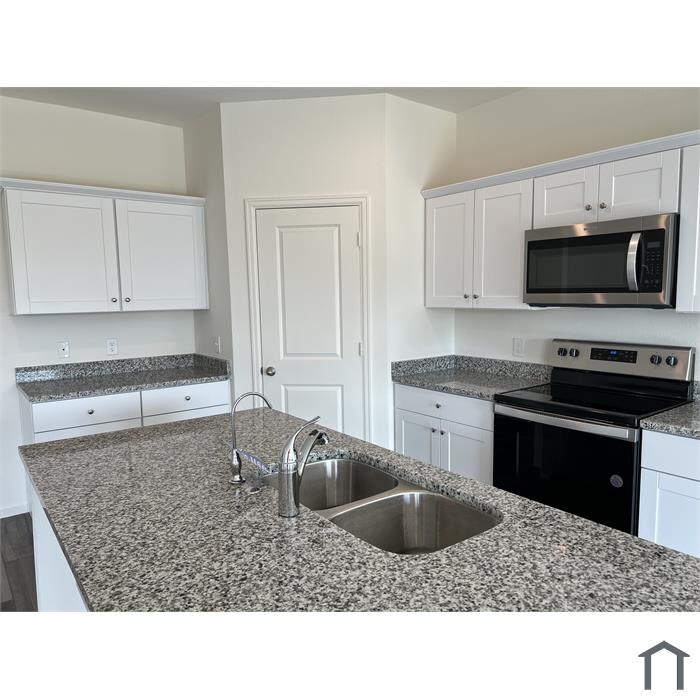 Foto del edificio - 6311 Highland Hts Dr