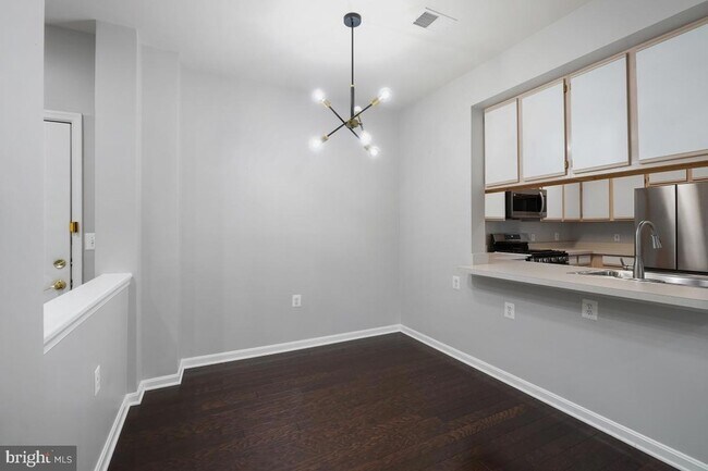 Foto del edificio - 101 Watkins Pond Blvd