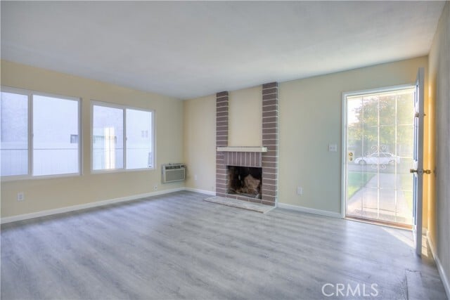 Building Photo - 154 S Linda Way