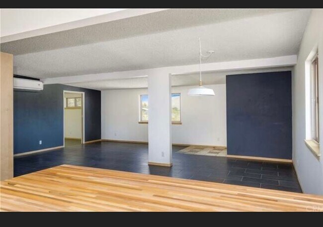 Foto del edificio - 9147 Lanning Ln