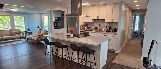 Foto del edificio - Mililani Town - Modern and spacious Four B...