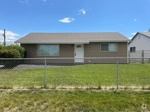 Building Photo - 727 S Grand Dr