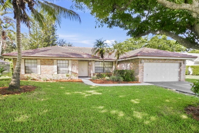 Building Photo - 8722 NW 49th Dr