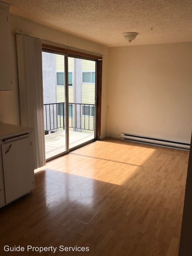 Foto principal - 9020 20th Ave SW