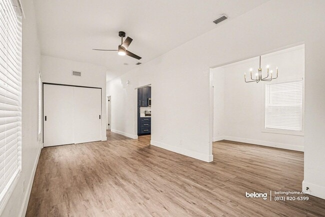 Foto del edificio - 1922 W Main St