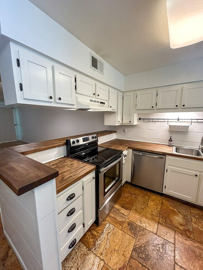 Foto del edificio - Pickwick Park #805 - Pet Friendly!