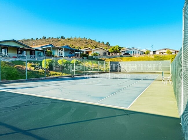 Building Photo - 909 Richland Rd