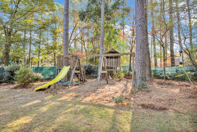 Foto del edificio - 3305 Granville Dr