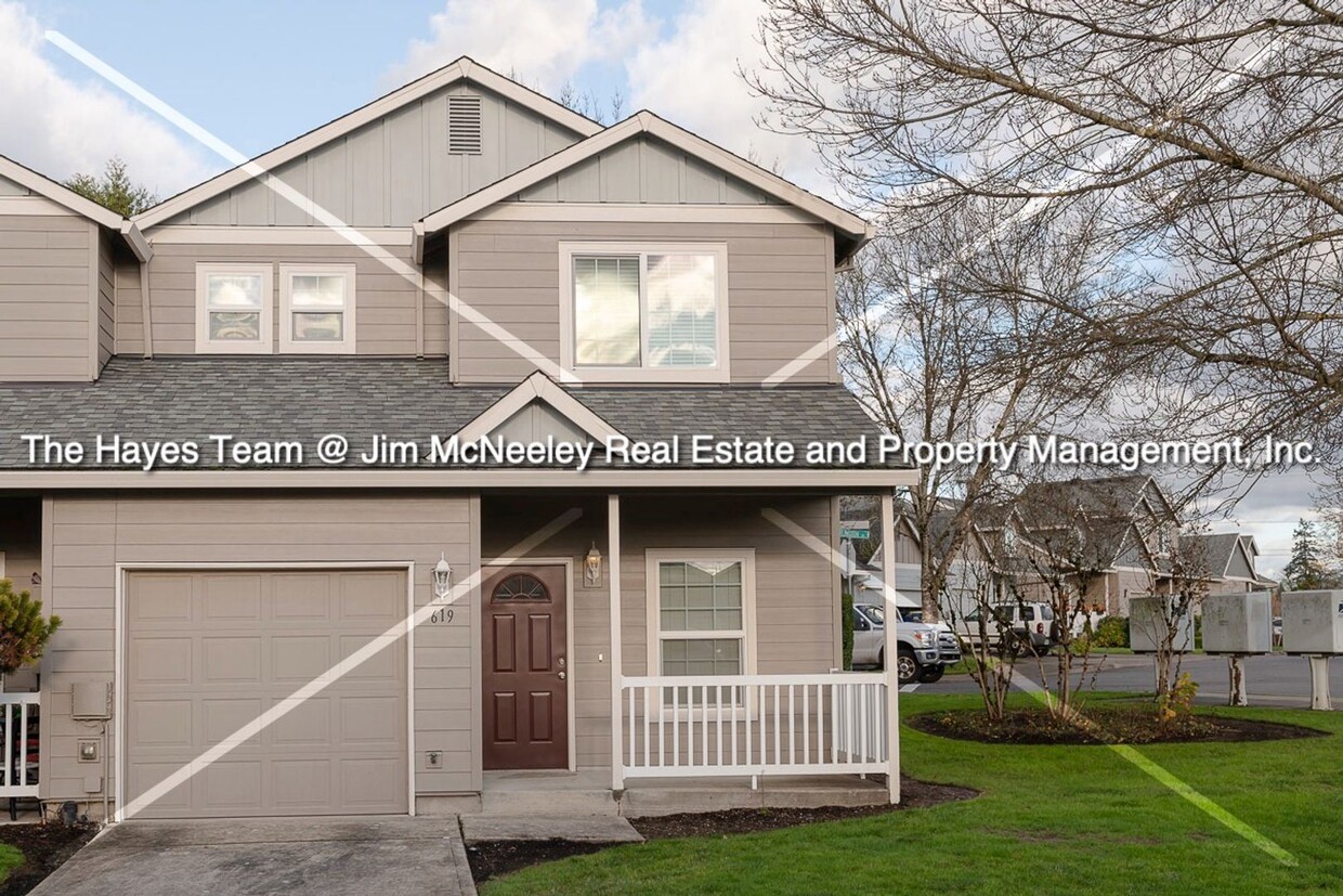 Primary Photo - 2 br, 2.5 bath House - 619 Hampton Lane