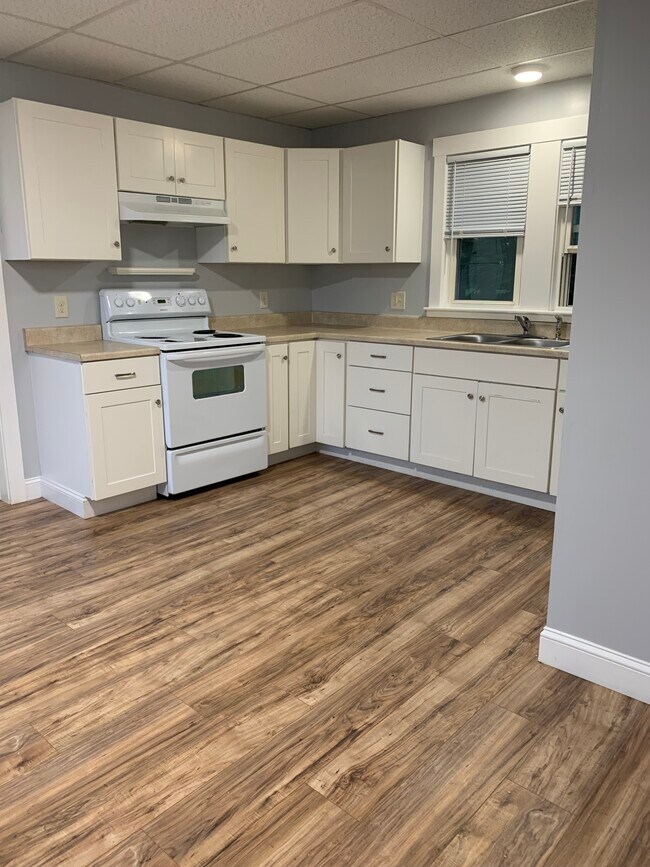 Kitchen - 218 Walton St