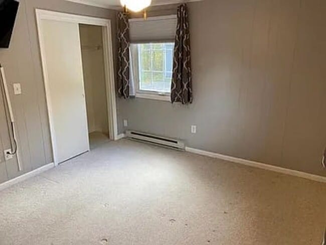 Building Photo - Downtown Kittery- close to the Shipyard