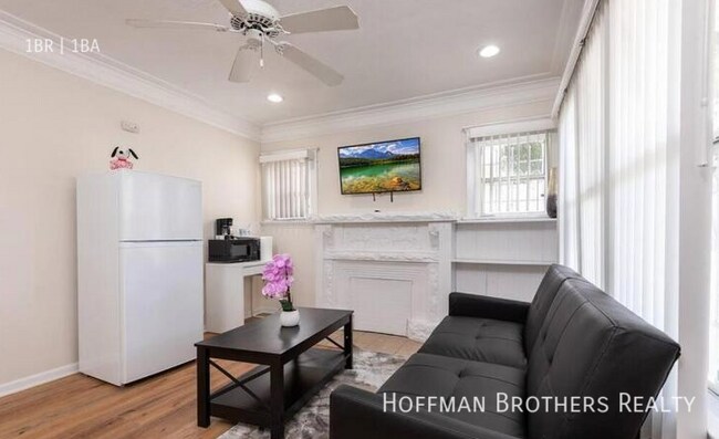 Foto del edificio - 1161 W 38th St
