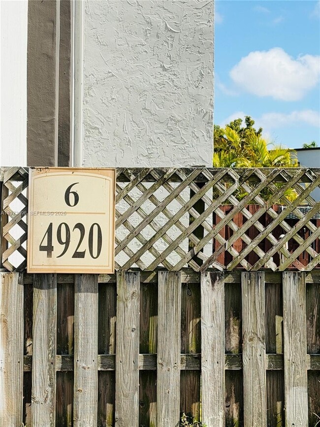 Building Photo - 4920 NW 79th Ave