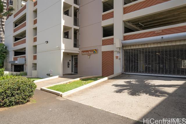 Building Photo - 2754 Kuilei St