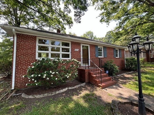 Building Photo - 8317 Mark Lawn Dr