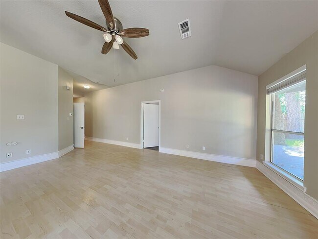Building Photo - 4926 Maurita Dr