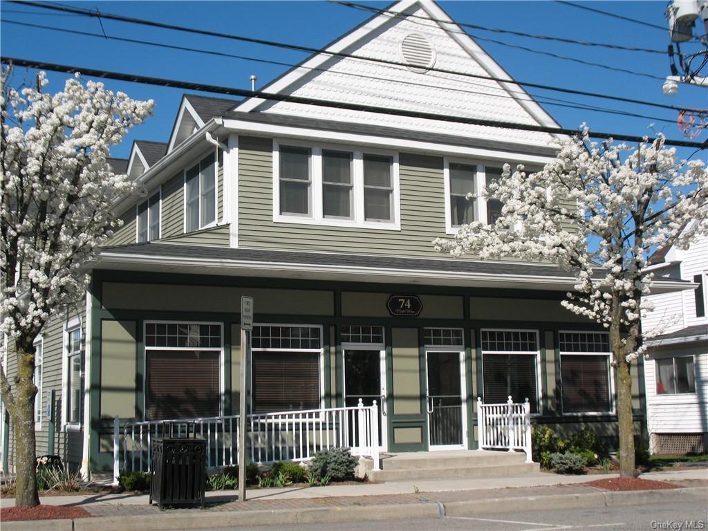 Primary Photo - 74 N Main St