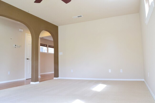Foto del edificio - Beautiful 3 Bedroom 2.5 Bath Home In Willa...