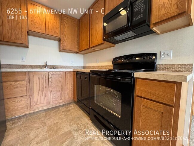 Foto del edificio - 6255 6th Ave NW